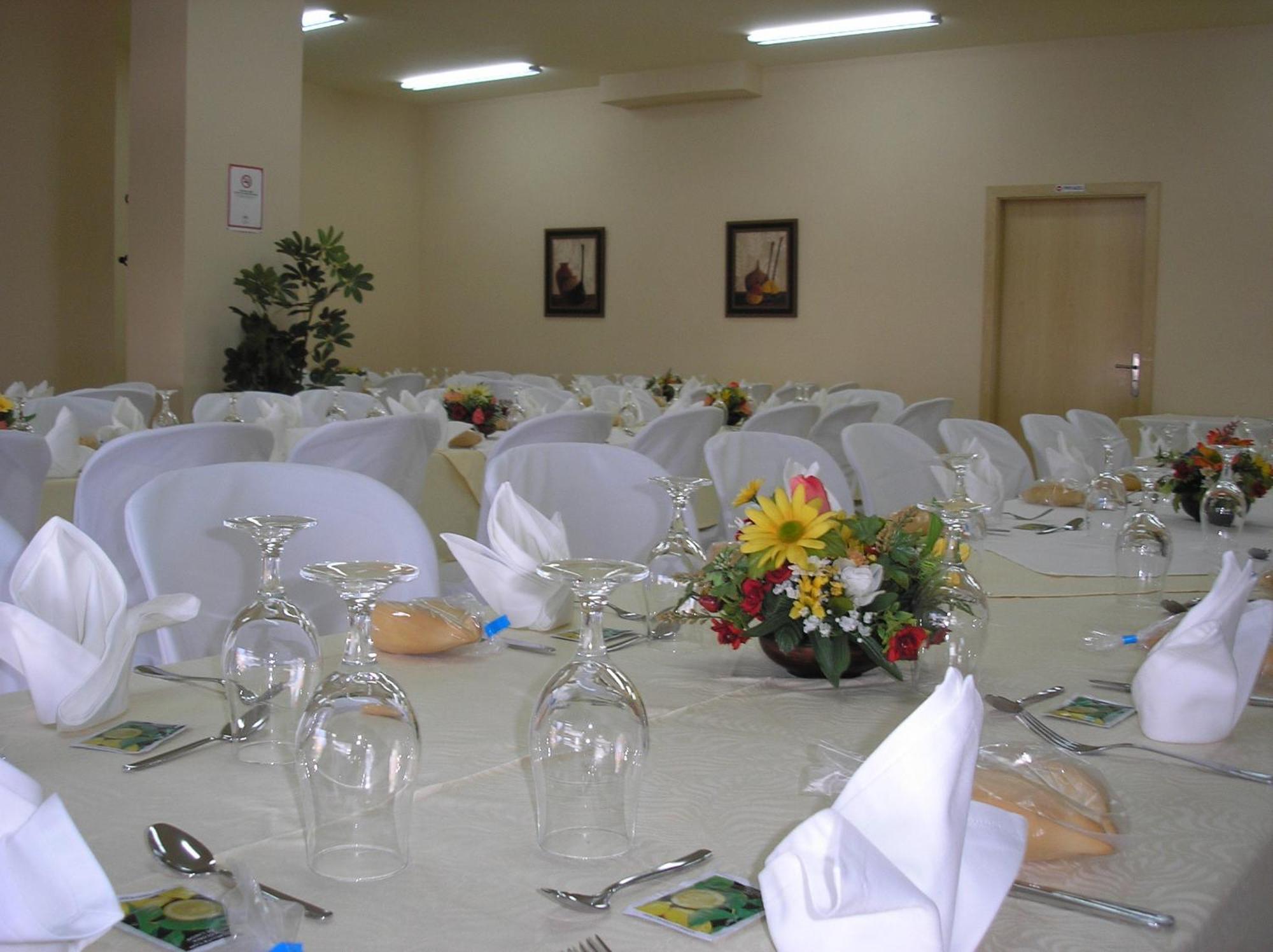 Hostal Restaurante Hermanos Zamora Palma del Río Zewnętrze zdjęcie