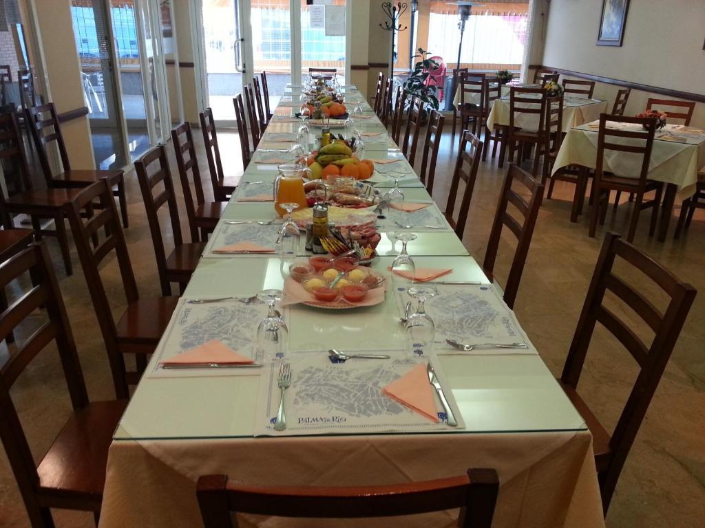 Hostal Restaurante Hermanos Zamora Palma del Río Zewnętrze zdjęcie